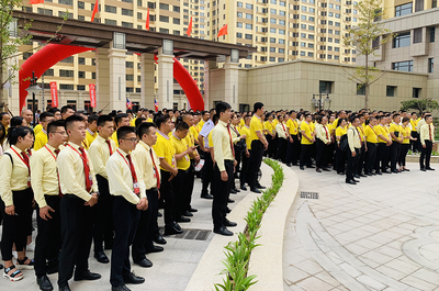 東辰祥瑞盛大啟動(dòng)經(jīng)紀(jì)人大會(huì)，攜手共進(jìn)共創(chuàng)房產(chǎn)新輝煌